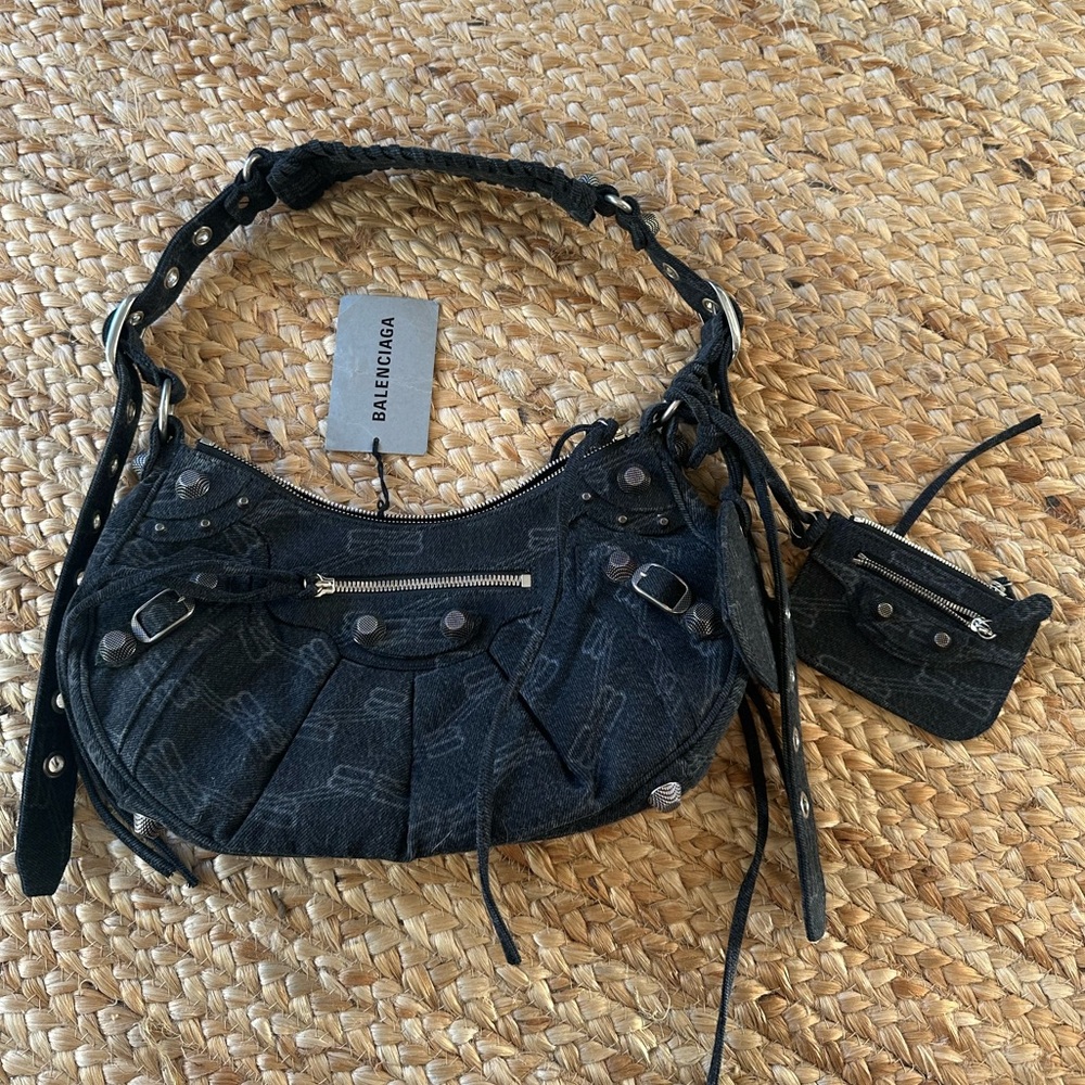 Balenciaga Le Cagole